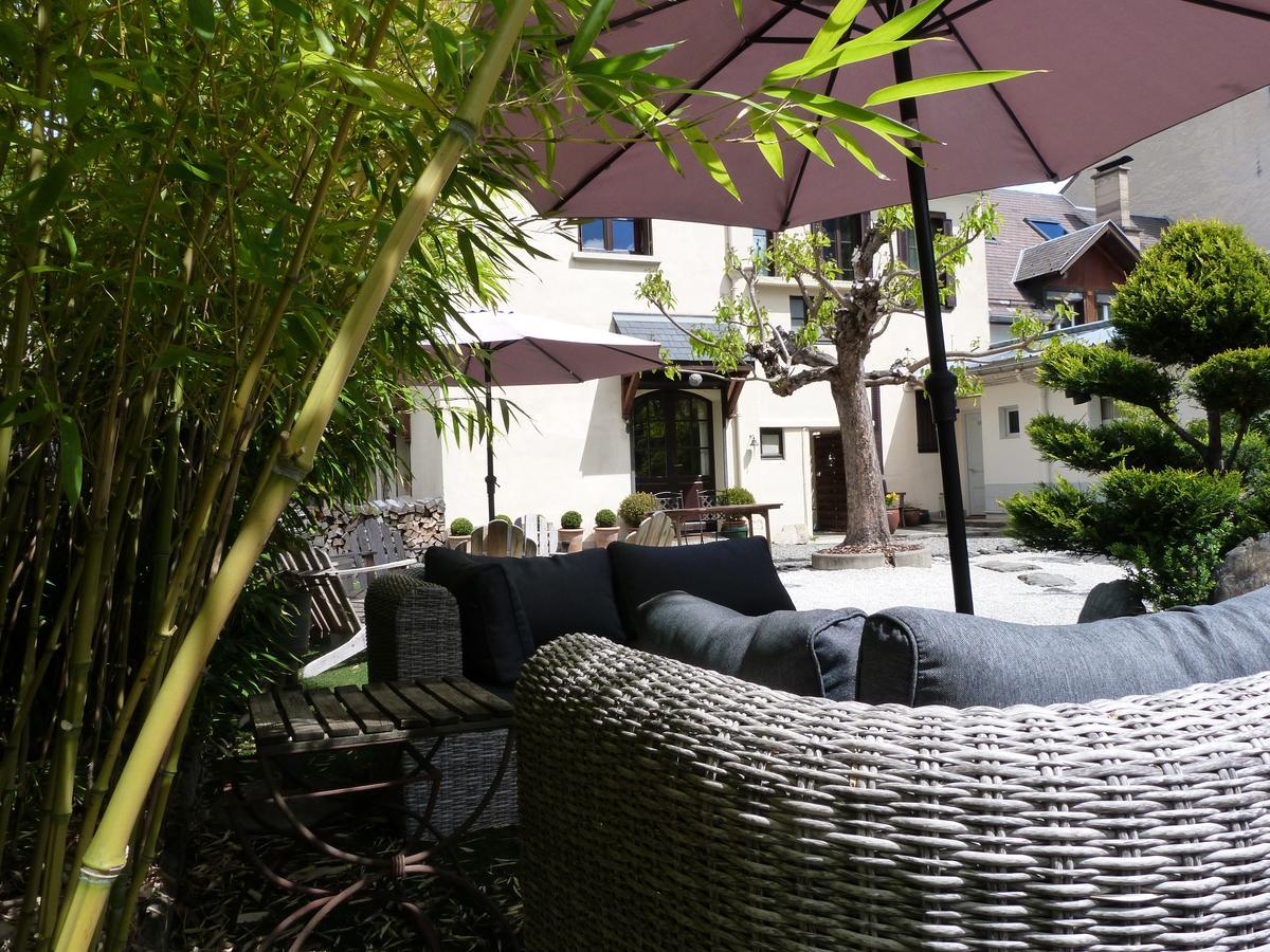 B & B Au Dela Du Temps Saint-Mamet Exterior photo